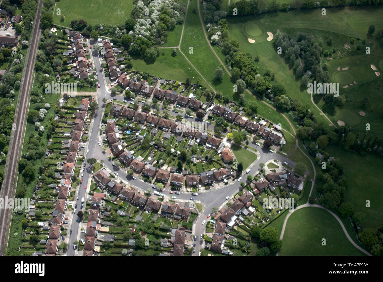 Elevato livello obliquo di vista aerea sud dell'Linkway South Herts Campo da Golf a Barnet London N20 Inghilterra REGNO UNITO Foto Stock