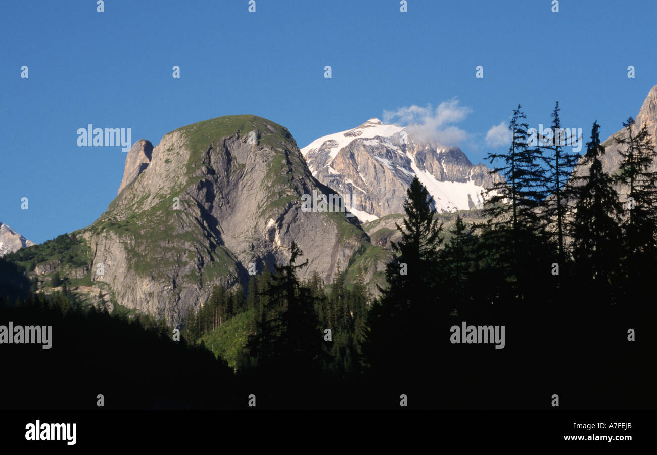 Luce della Sera su montagne da Pralognan La Vanoise Francia Foto Stock