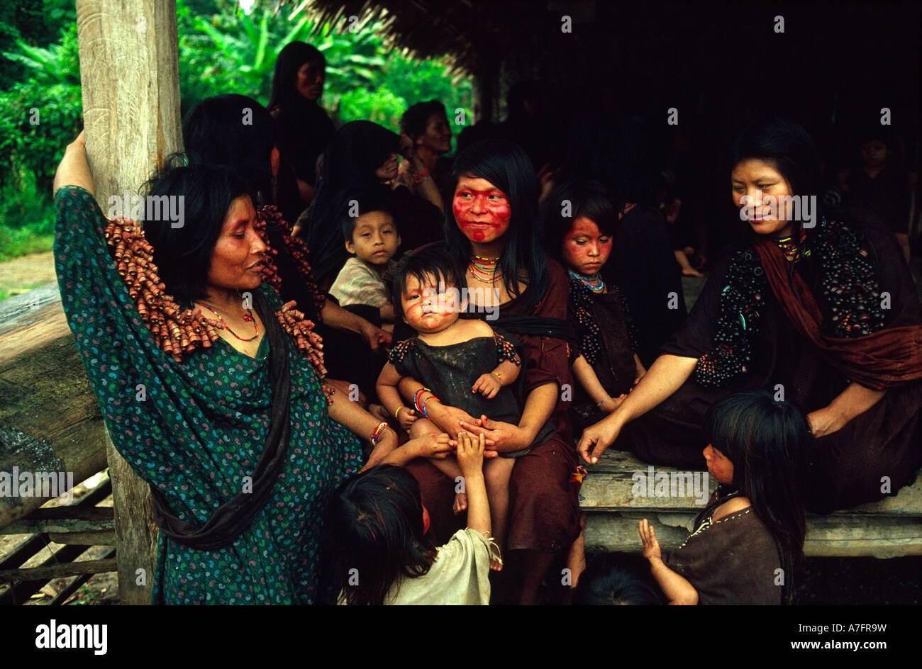 Le famiglie si riuniscono per celebrare il nuovo anno Foto Stock