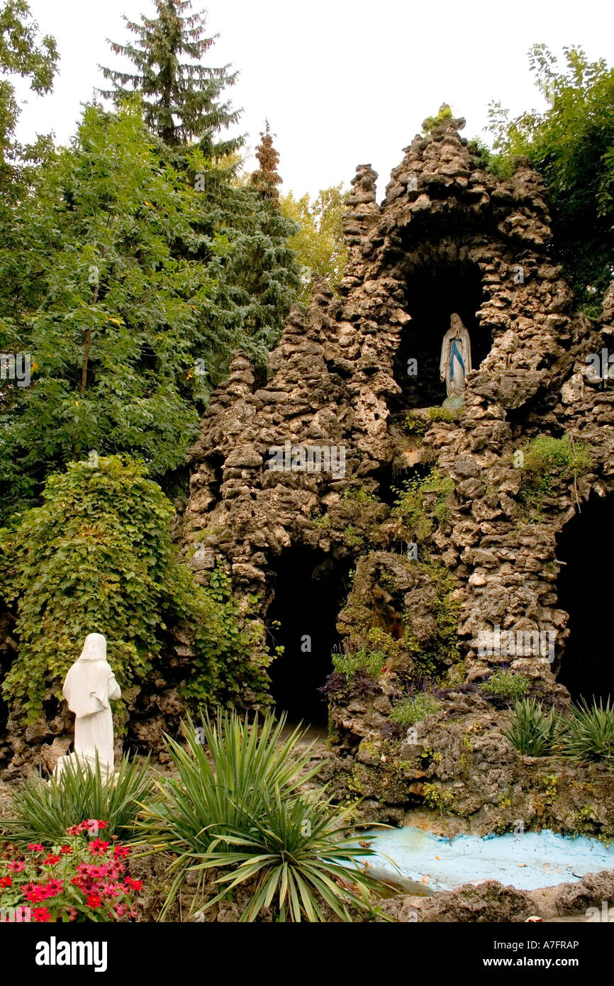 Santuario con la Vergine Maria e Gesù statua, Felician sorelle convento, Chicago IL USA Foto Stock