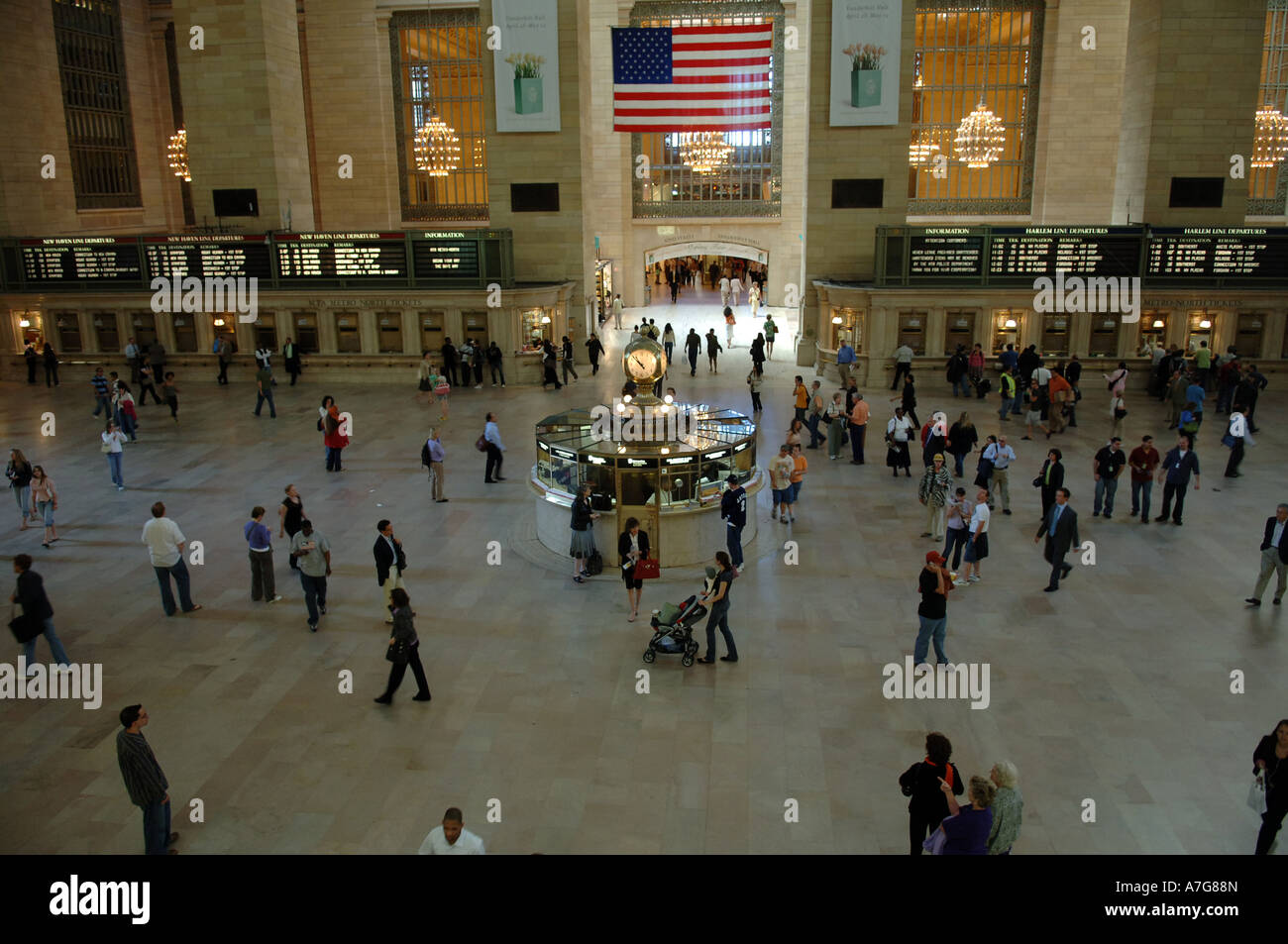 I viaggiatori in Grand Central Terminal Foto Stock