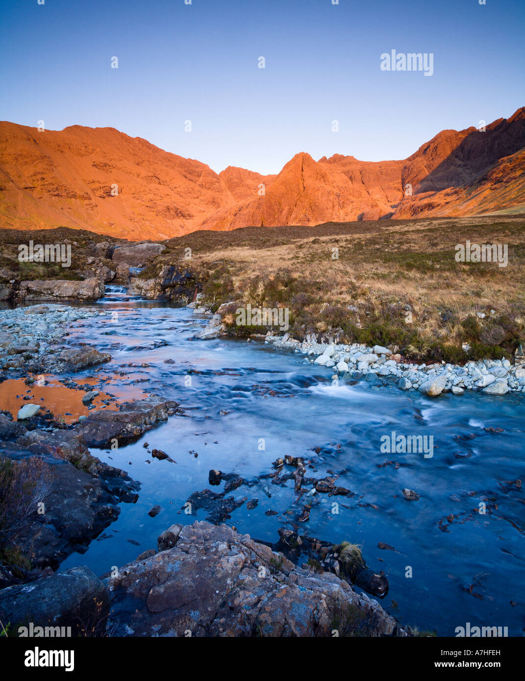 Fata per piscine di Coire na Creiche Black Cullin Minginish Skye Scozia Scotland Foto Stock