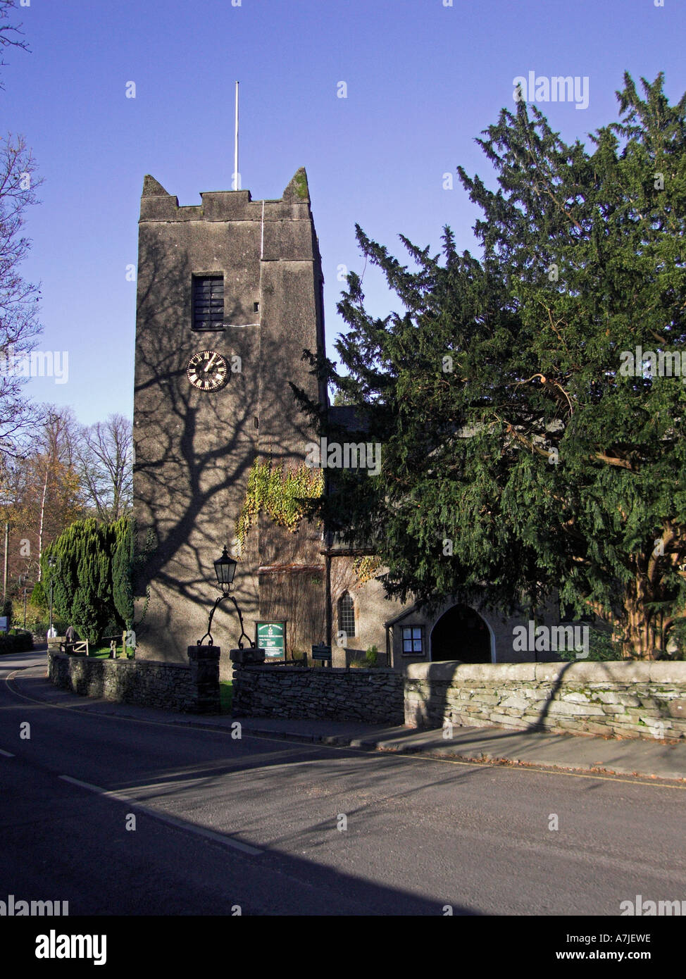 S. Osvaldo Chiesa, Grasmere - luogo di sepoltura di William Wordsworth. Foto Stock