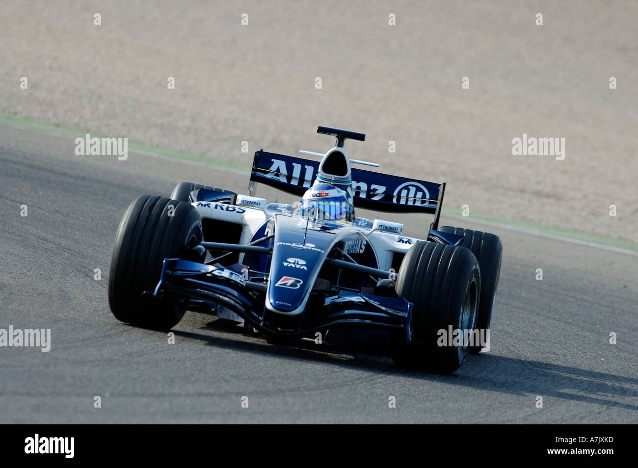 Nico Rosberg gare la sua Williams monoposto di Formula Uno attorno alla via al Ricardo Tormo racetrack vicino a Valencia Febbraio 2006 Foto Stock