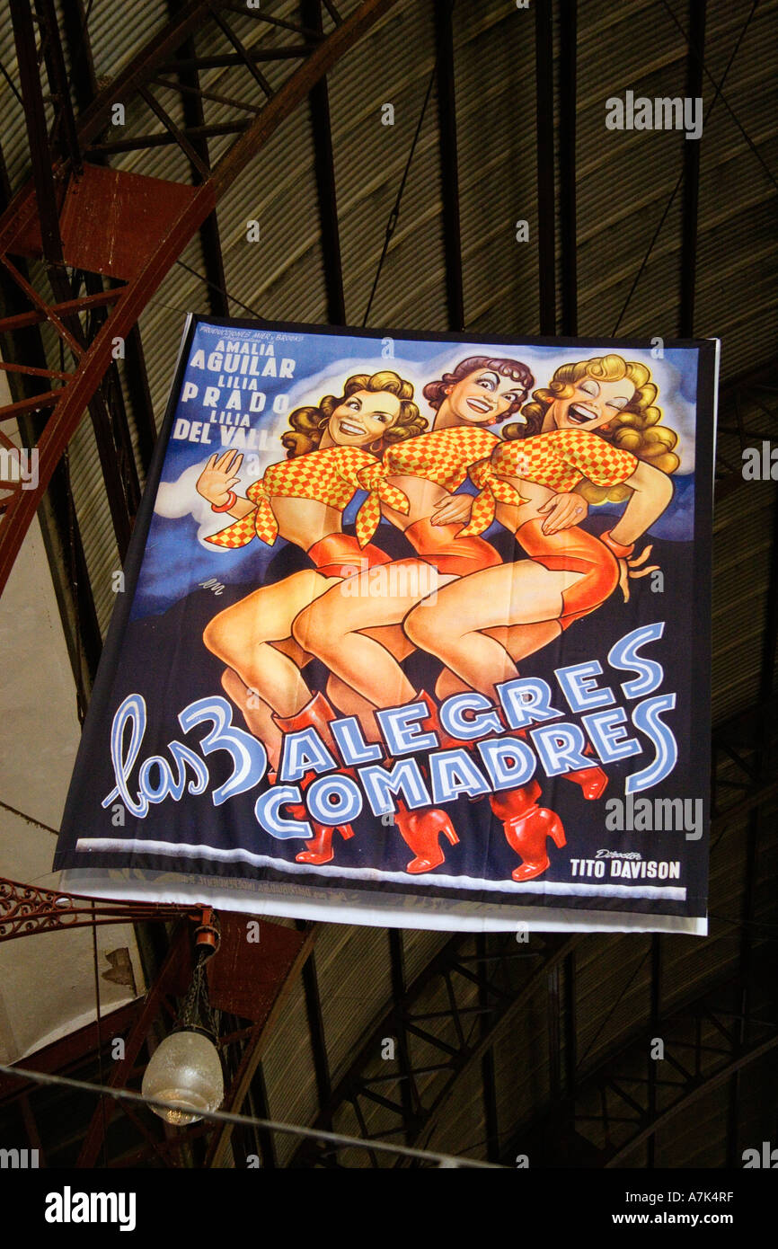 Vecchio filmato poster di LAS TRES ALEGRES COMADRES nella centrale mercato coperto GUANAJUATO MESSICO Foto Stock