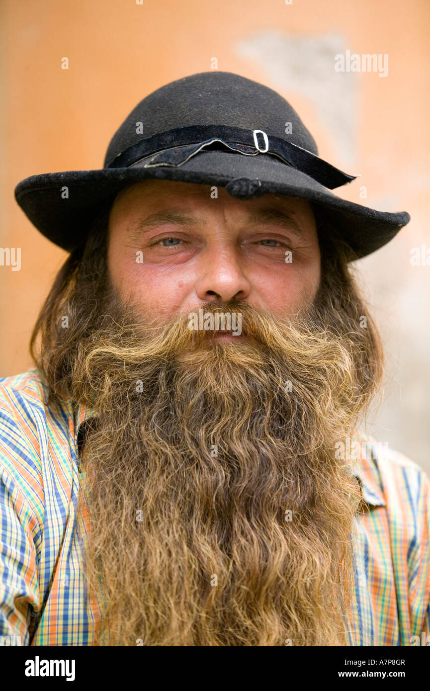 Roma Gypsy uomo, Transilvania, Romania Foto Stock