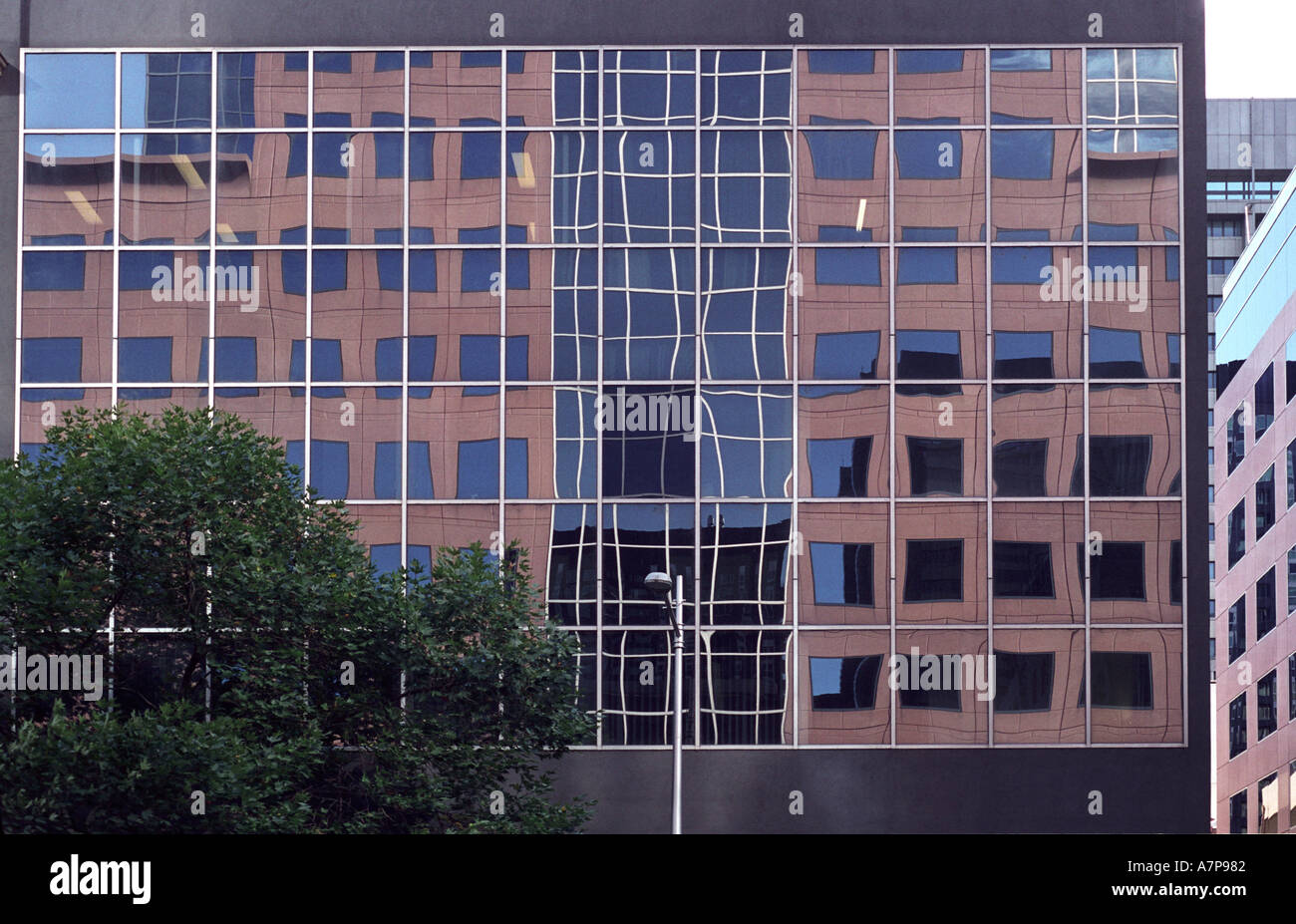 Riflessioni nel moderno edificio windows Australia a Melbourne Foto Stock