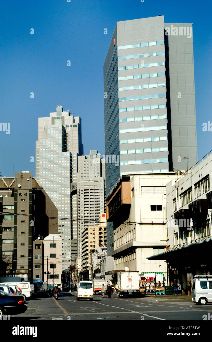 Giappone Tokyo Asian auto su strada il trasporto di traffico rush Foto Stock