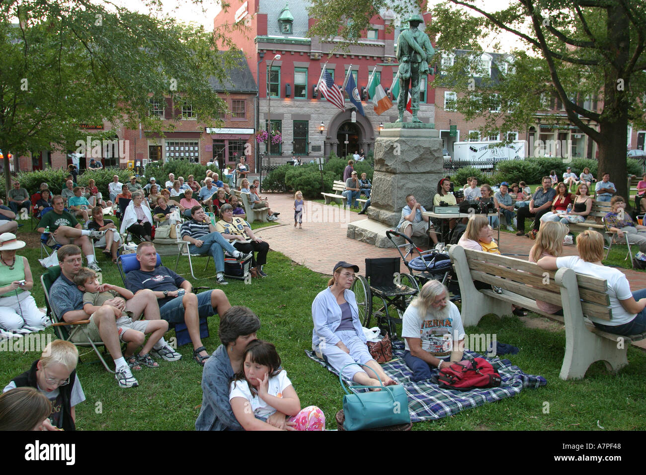 Leesburg Virginia, Loudoun County, concerto estivo Bluemont, spettacolo, spettacolo, spettacolo, Old Loudoun County Courthouse prato, VA0808040088 Foto Stock