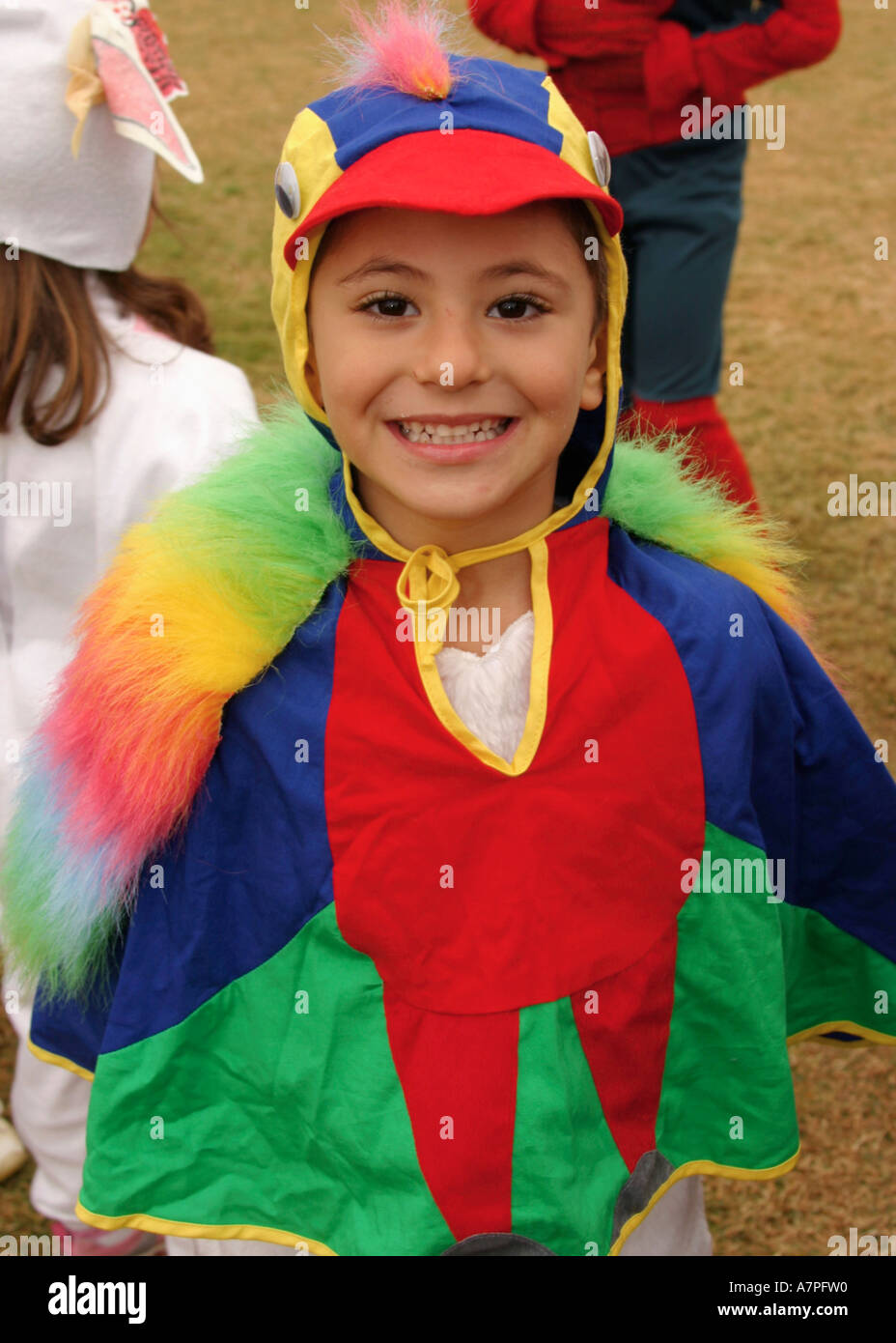 I giovani della scuola bambina vestito in costume Foto Stock