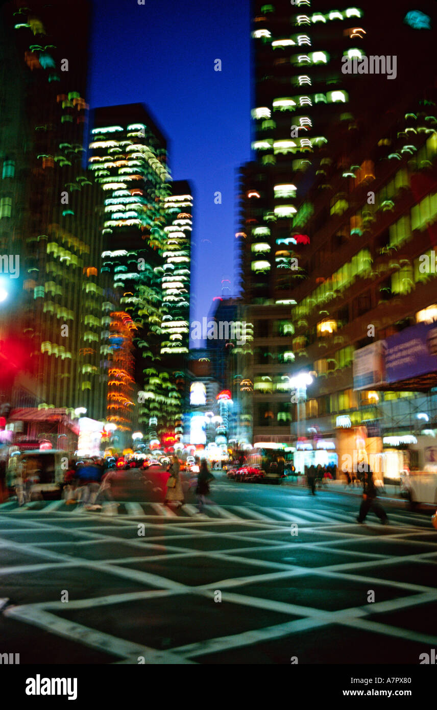 Crepuscolo in Midtown Manhattan Foto Stock