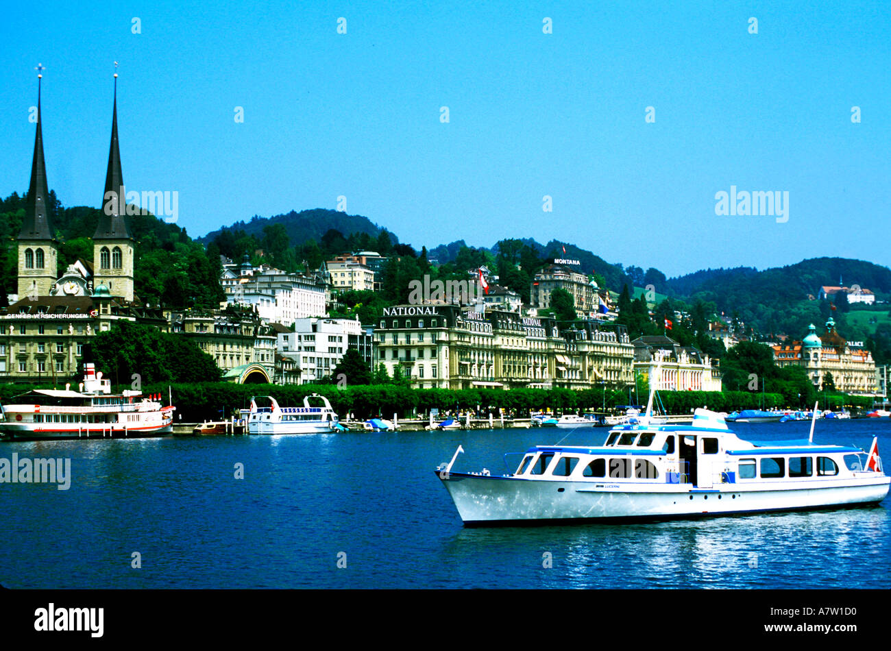 Barche e Porto a Lucerna svizzera Foto Stock