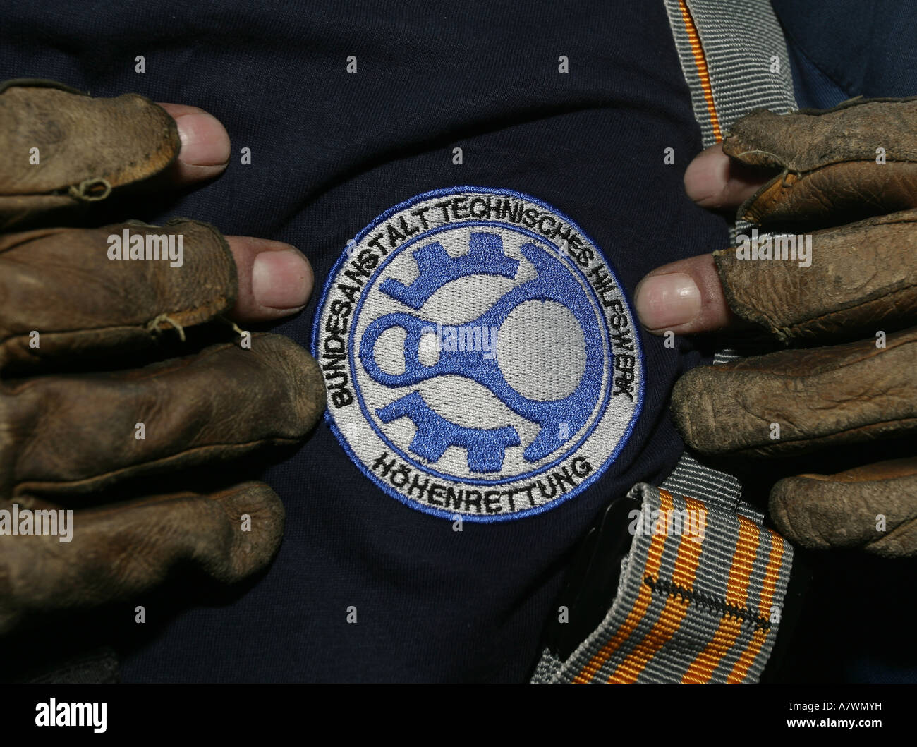 Emblema della protezione civile altezza live-risparmiatori team 'Technisches Hilfswerk' Foto Stock