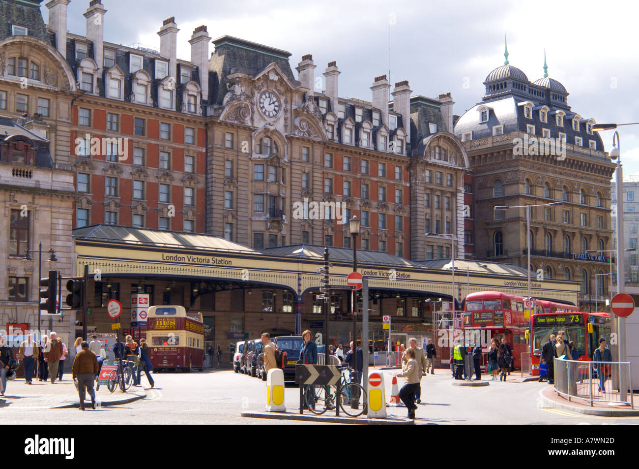 La stazione ferroviaria di Victoria London Inghilterra England Foto Stock