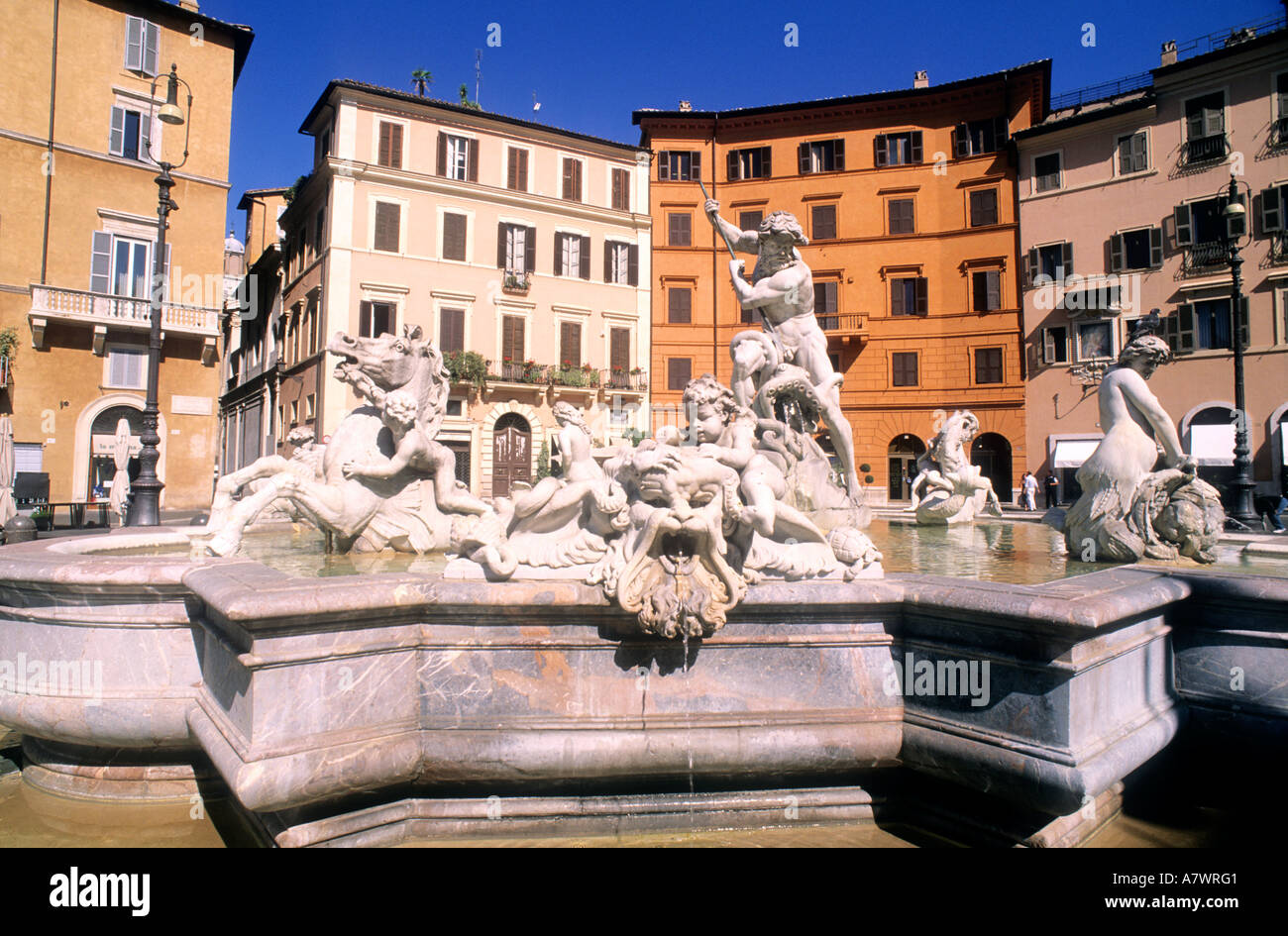 Italia Lazio Roma Fontana di Nettuno realizzato dal Bernini sulla Piazza Navona Foto Stock