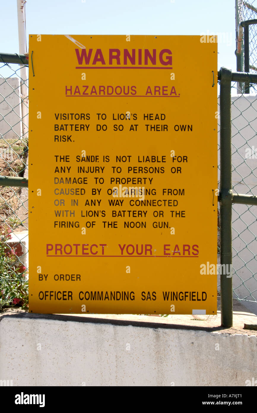 Segnale di avvertimento al mezzogiorno pistola in Cape Town, Sud Africa. Foto Stock