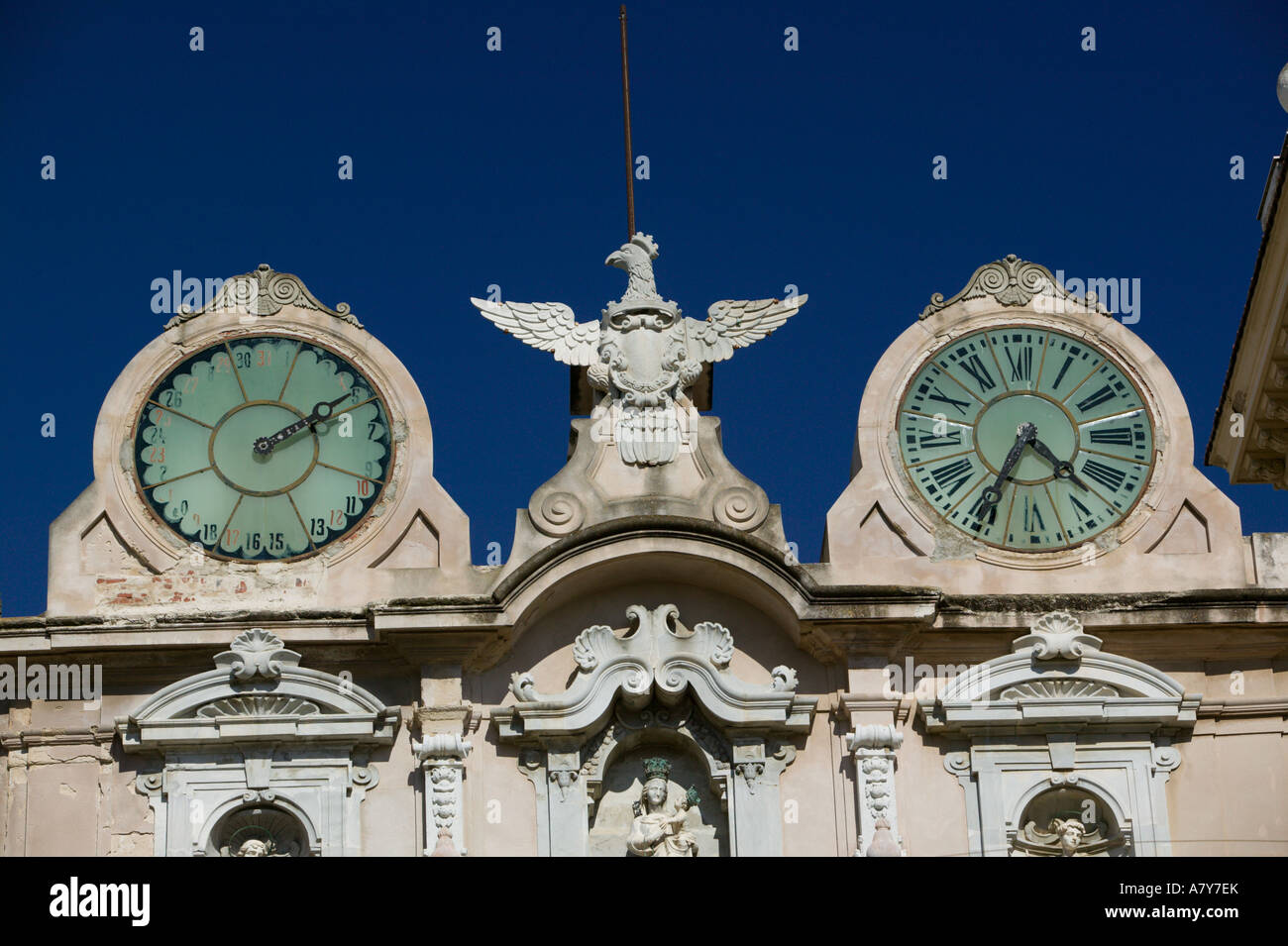 L'Italia, Sicilia, Trapani, Palazzo Senatorio (Cavaretta), Doppia Torre dell Orologio Foto Stock