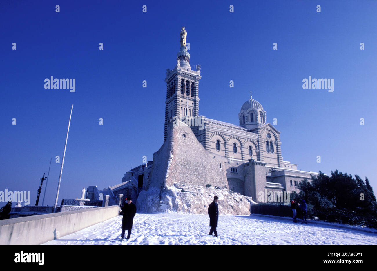 Francia, Bouches du Rhone, Marsiglia, Notre Dame de la Garde sotto la neve Foto Stock