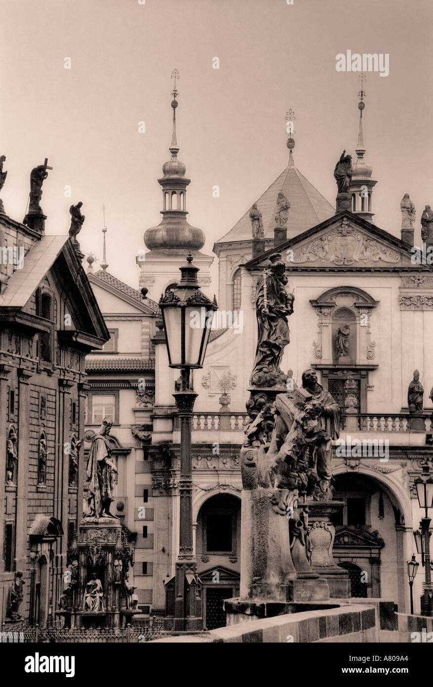 I Cavalieri della Croce Square Praga Repubblica Ceca Foto Stock
