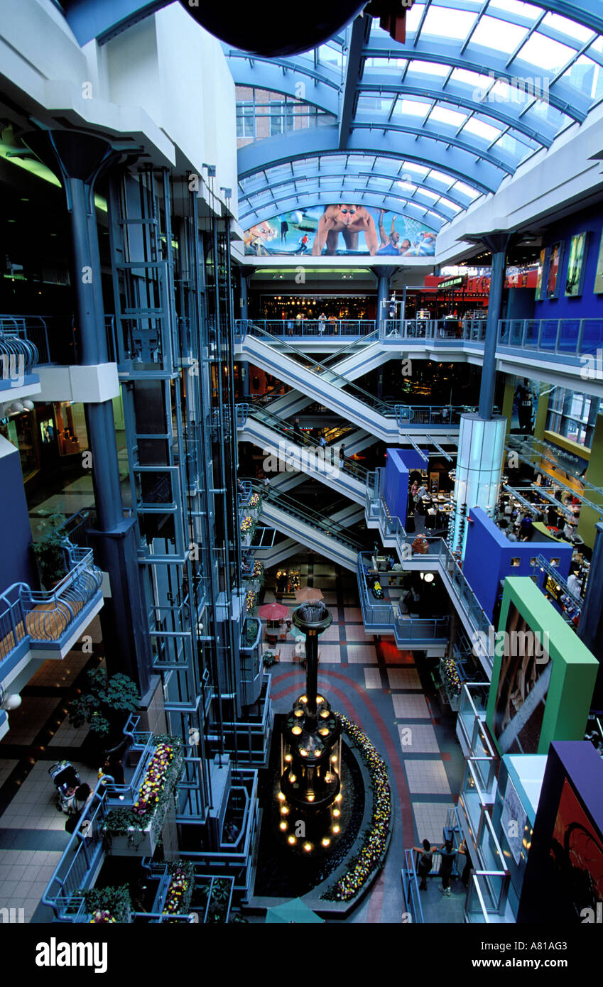 Canada Quebec, Montreal fiducia shopping mall in città sotterranea Foto Stock