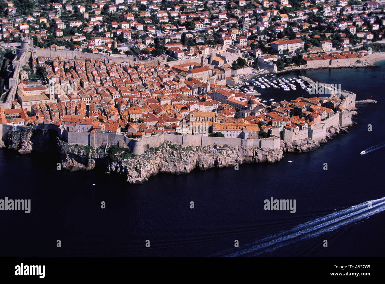 Croazia, Dalmazia Meridionale, Dubrovnik, veduta aerea della città medievale Foto Stock