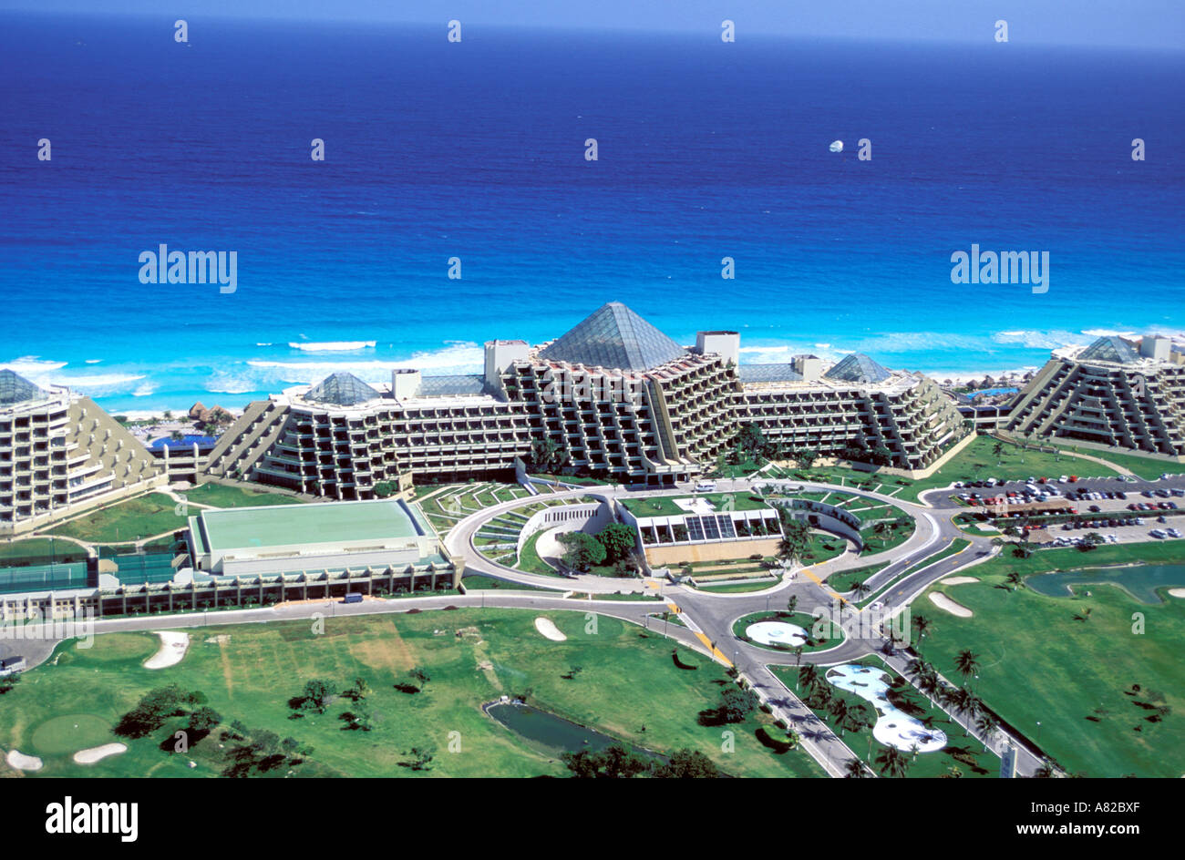 Messico, Quintana Roo Stato, Riviera Maya, Cancun, Melia hotel (vista aerea) Foto Stock