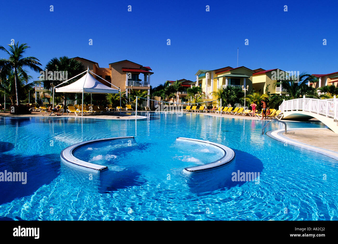 Cuba, provincia di Matanzas, Varadero, all inclusive Iberostar Tainos hotel piscina Foto Stock