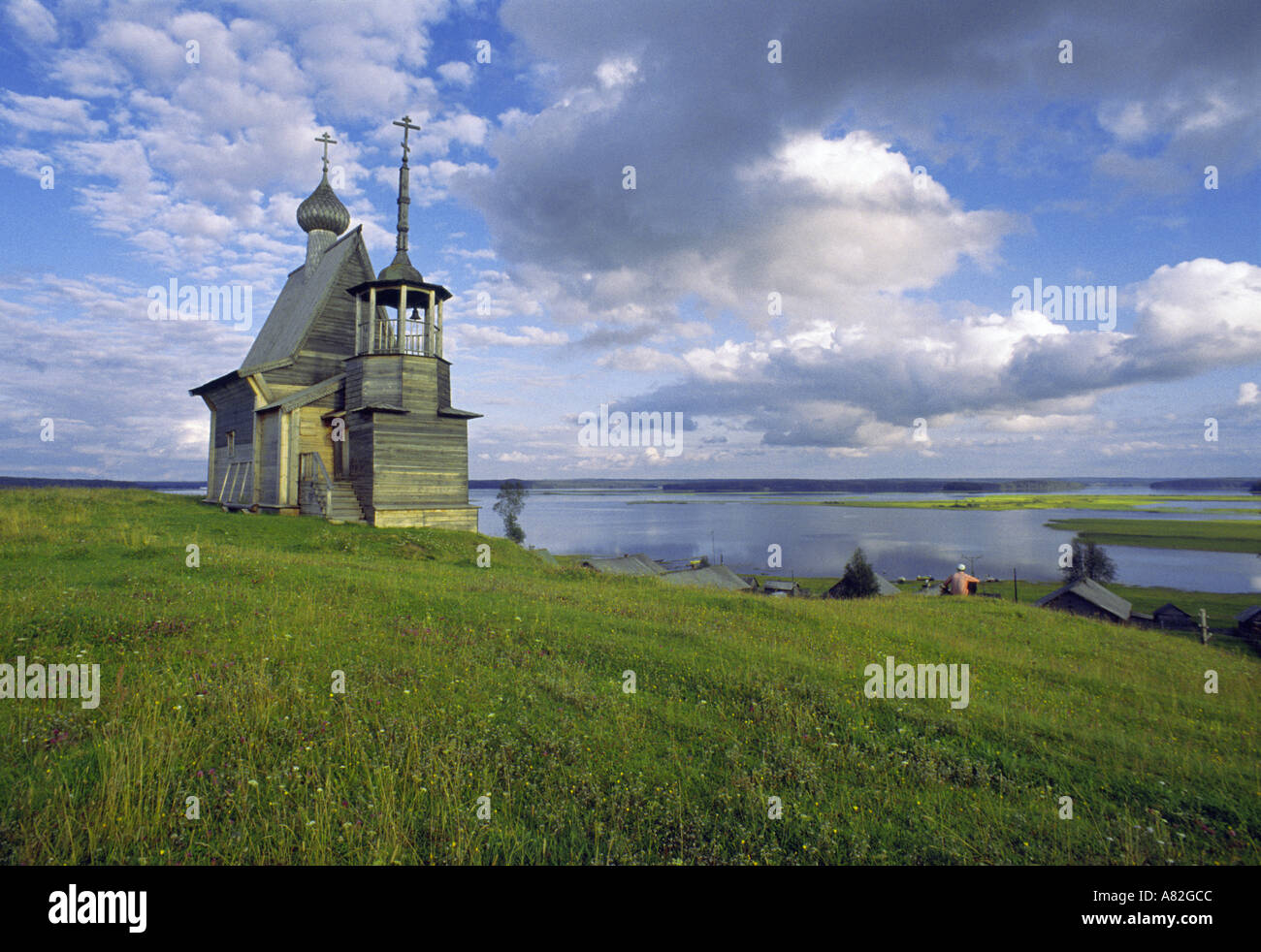 Cappella di San Nicolas in Vershinino, Kenozero lago, Arkhangelsk, NW del Distretto Federale, Russia Foto Stock