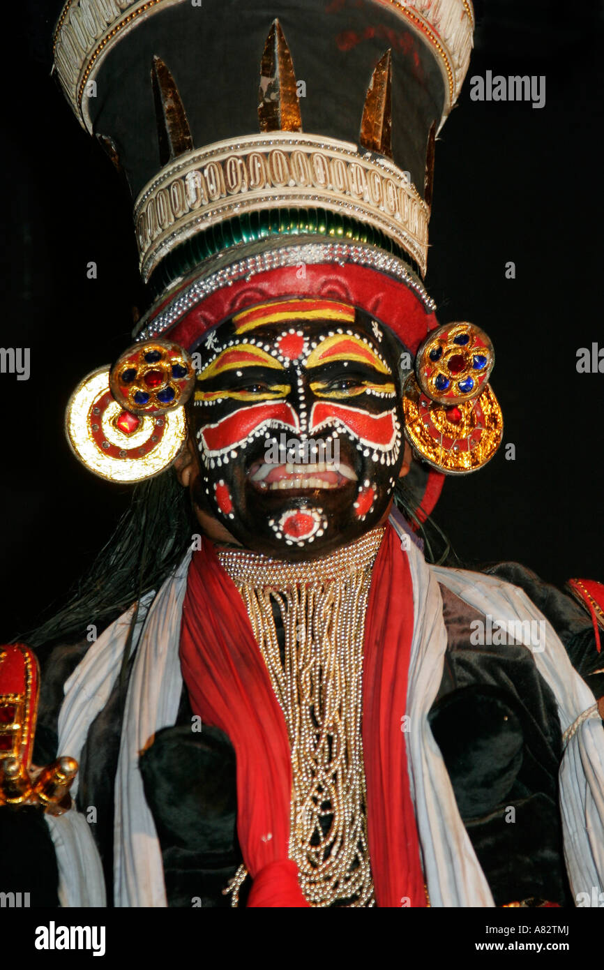 Varkala Kathakali performance di danza, India Kerala Foto Stock
