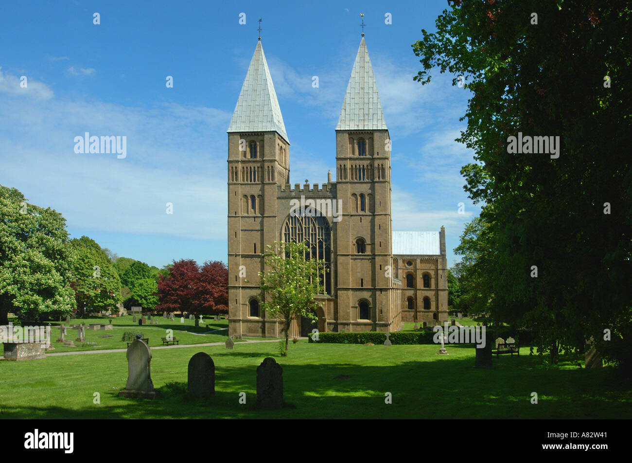 Southwell Minster xii xiv secolo cattedrale normanna NOTTINGHAMSHIRE REGNO UNITO Inghilterra GB Foto Stock