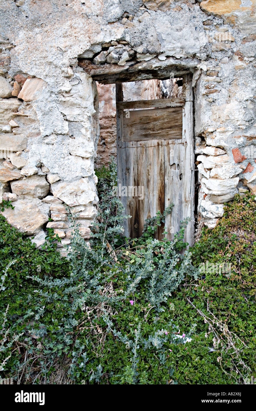 Vecchia porta sovradimensionate Garnatilla Spagna Foto Stock