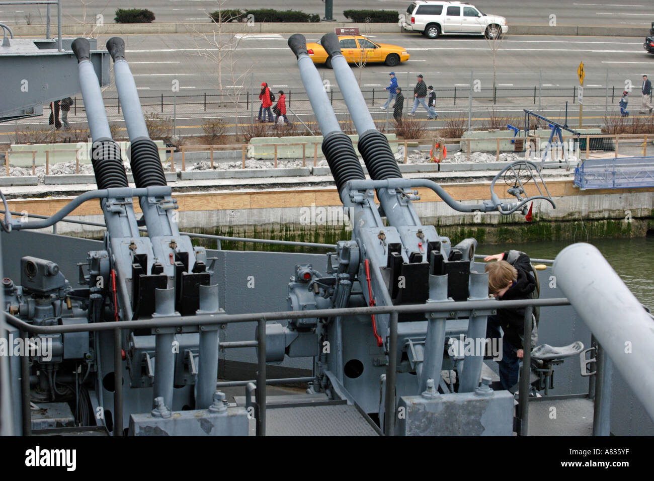 Anti pistole di aeromobili a bordo della USS Intrepid, NYC Foto Stock