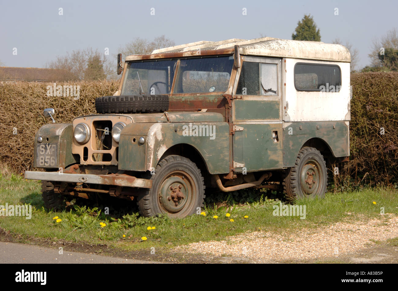 Abbandonata la serie 1 Land Rover Foto Stock