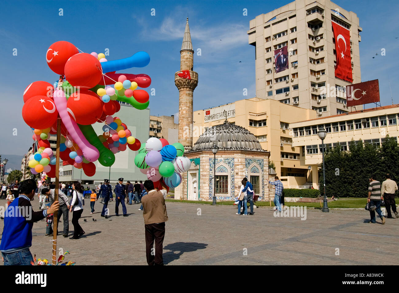 La piazza Konak Izmir, Turchia Foto Stock