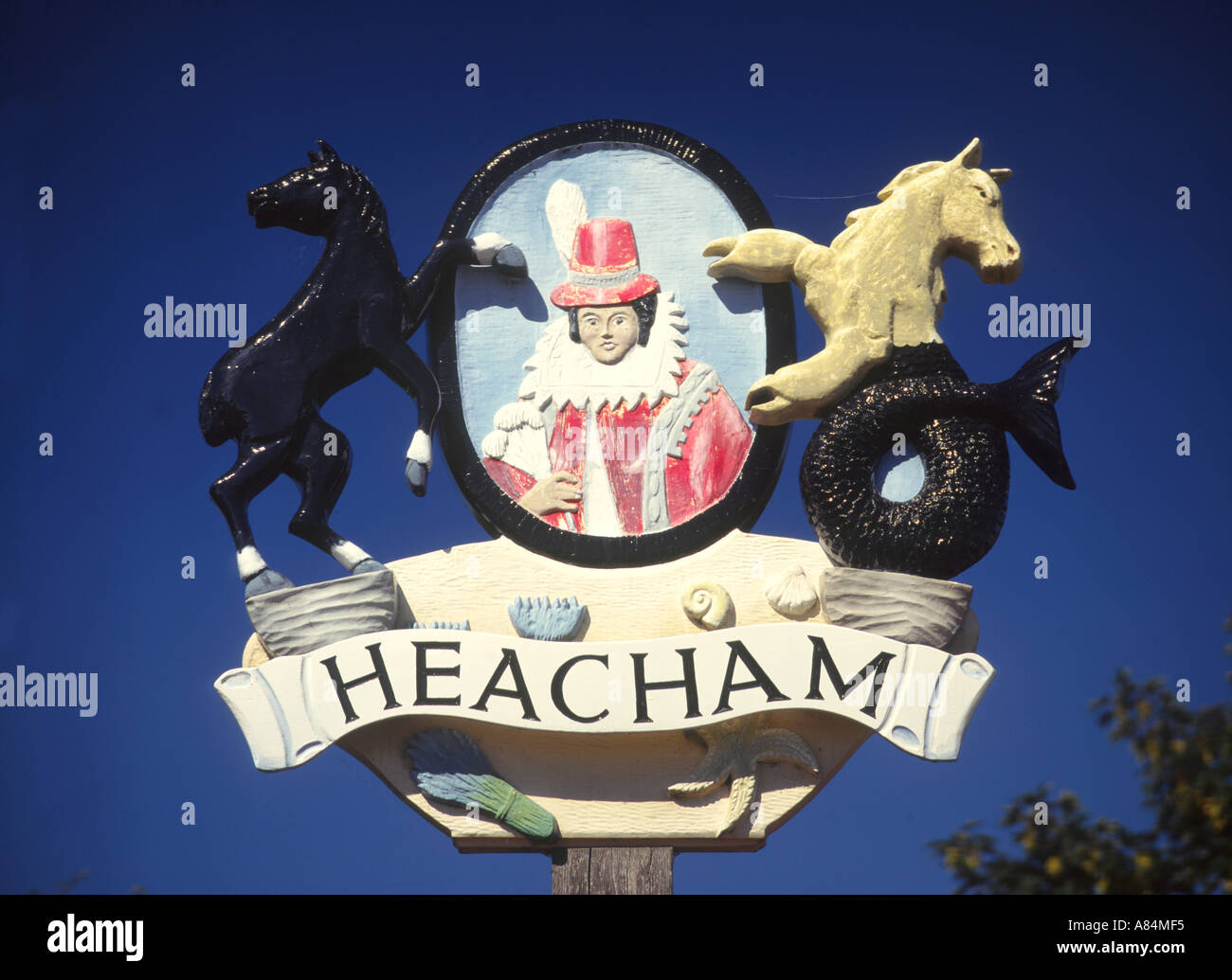 Il villaggio segno a Heacham in Norfolk mostra Pocahontas England Regno Unito Foto Stock