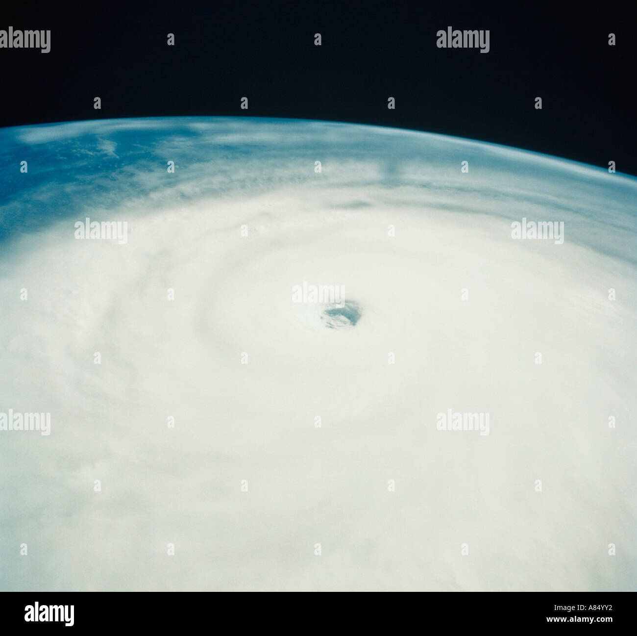 Satellite vista orbitale. Occhio della Tempesta di uragano. Foto Stock