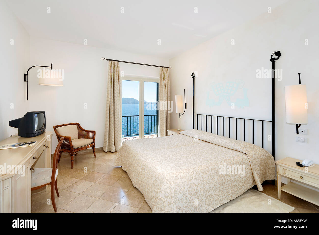 Camera standard presso l'Hotel El Faro, Alghero, Sardegna, Italia Foto Stock