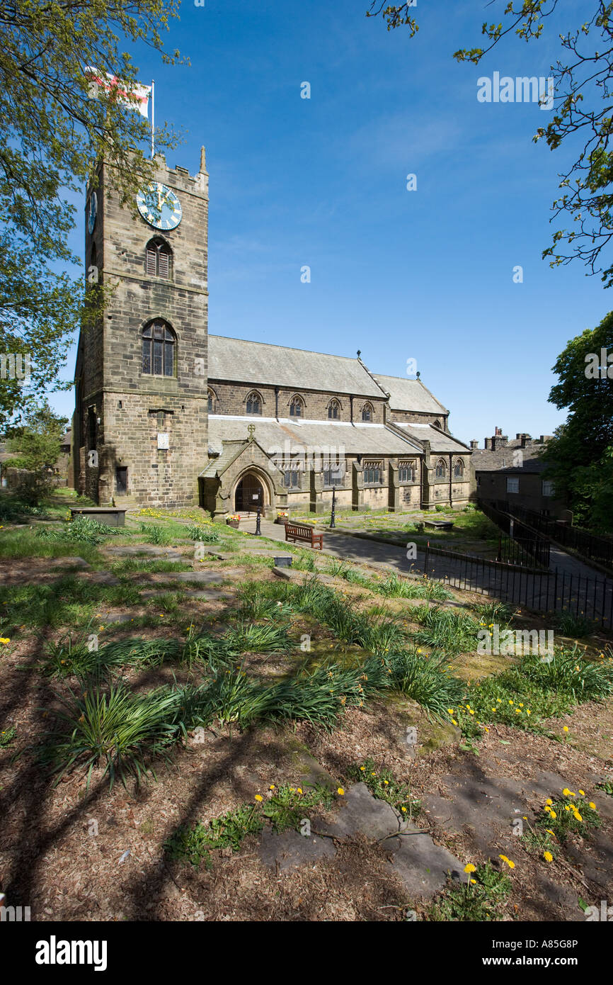 Chiesa e cimitero vicino Bronte Parsonage Museum, Haworth, West Yorkshire, Inghilterra, Regno Unito Foto Stock