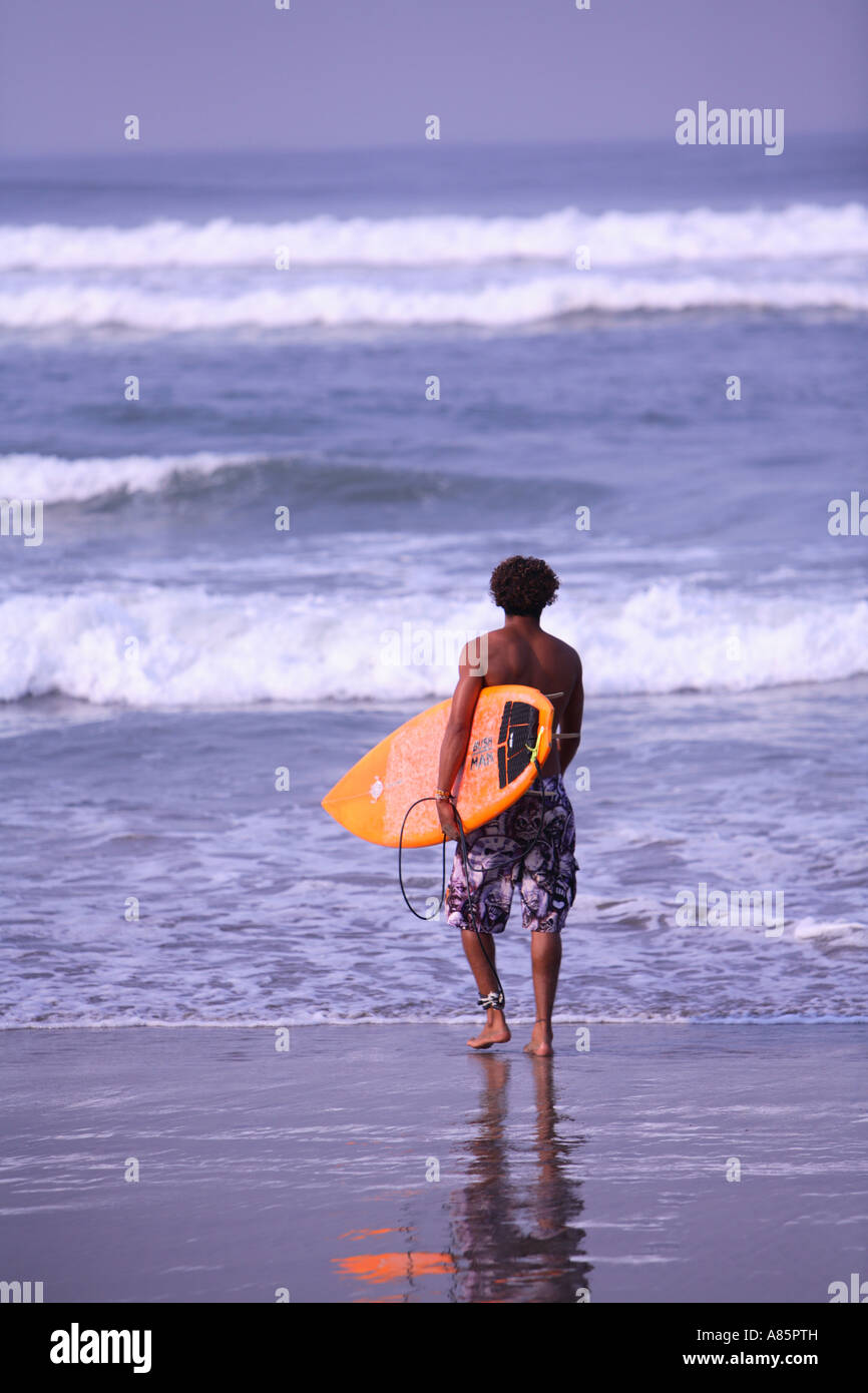Surfer Acapulco, Messico Foto Stock