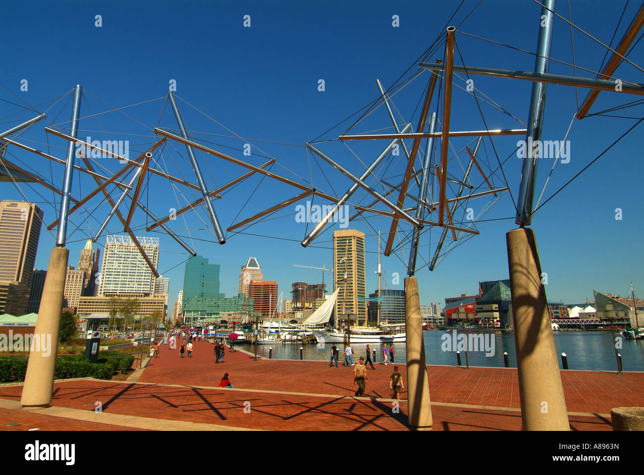 Stati Uniti Maryland Baltimore una vista da il Maryland Science Center guardando fuori dal porto interno Foto Stock