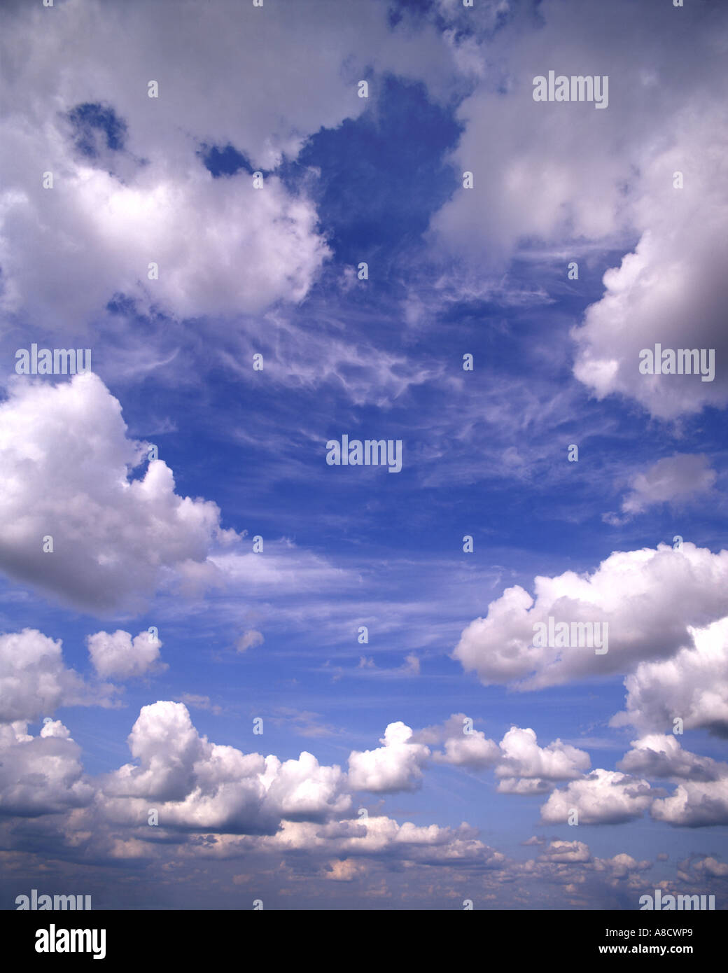 Concetto di sfondo: formazione delle nuvole Foto Stock