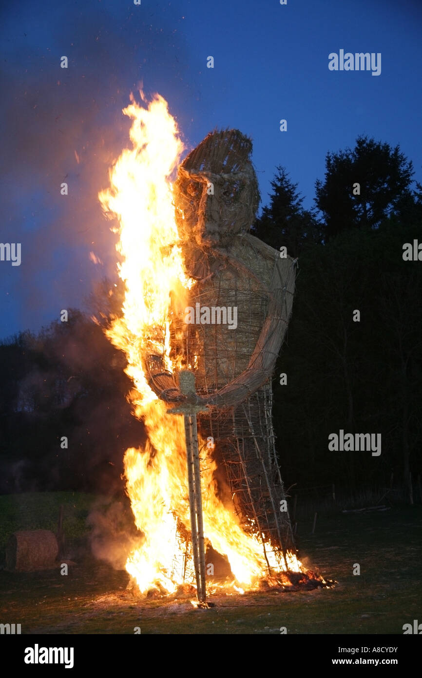 La masterizzazione dell'uomo di vimini Foto Stock