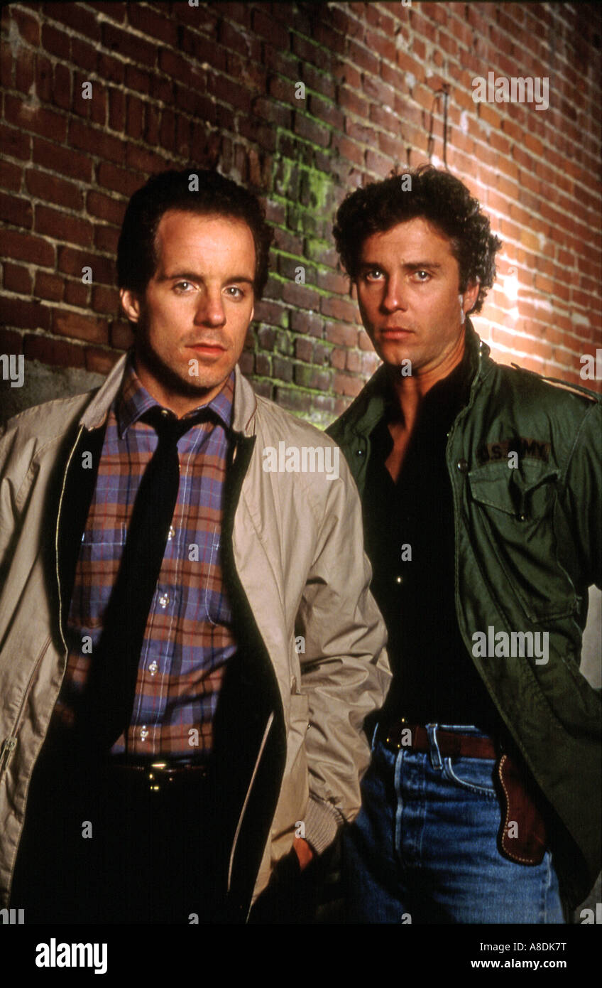 Vivere e morire a Los Angeles - 1985 Nuovo Secolo film con John Turturro a sinistra e William Dafoe Foto Stock