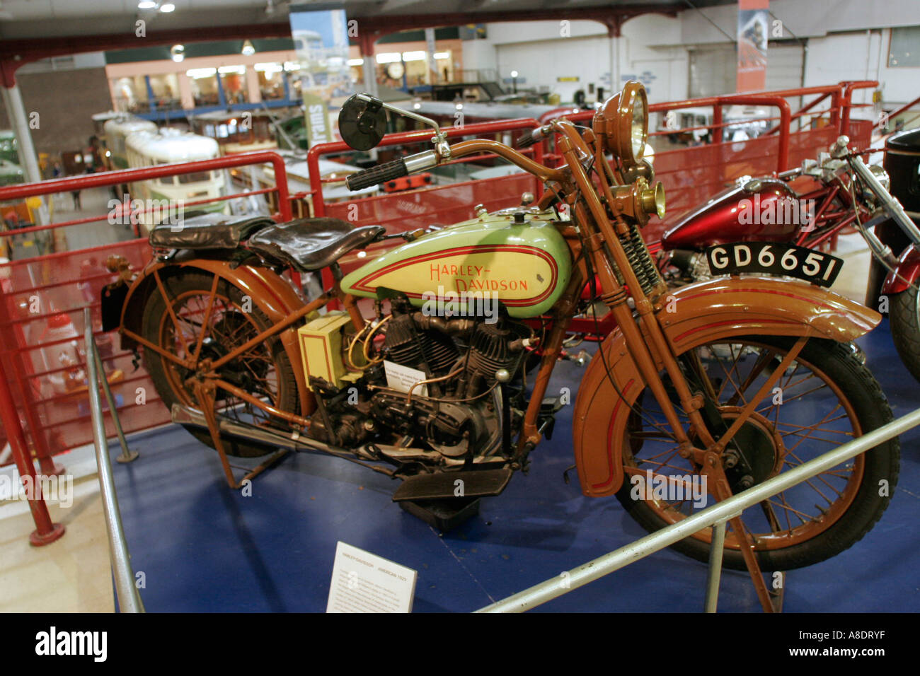 Vintage bicicletta a motore Kelvin Hall del Museo dei Trasporti Glasgow Scozia GB UK Foto Stock