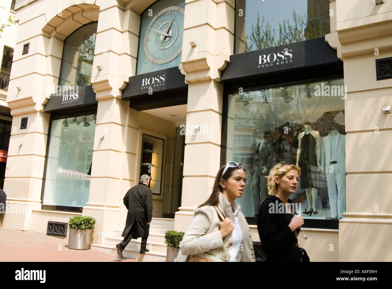 Hugo Boss fashion shop di Nisantasi Istanbul Turchia Foto Stock