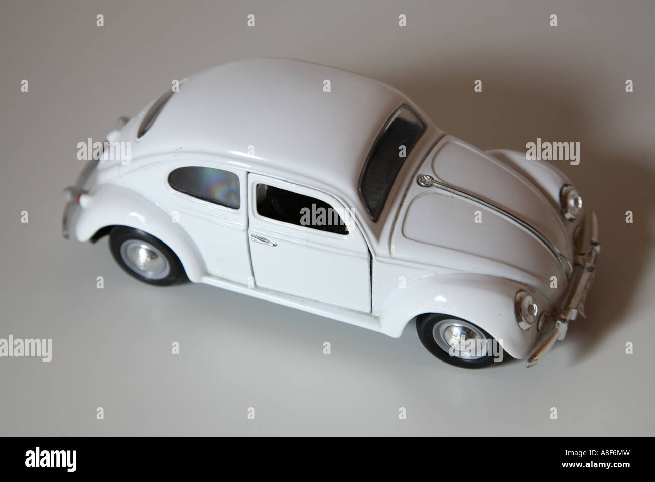 VW Beatle old classic vintage auto giocattolo Foto Stock