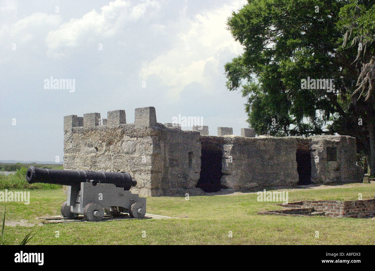 Il cannone a Fort Frederica guardia James Oglethorpes 1736 insediamento sulla St Simons Island Georgia. Fotografia digitale Foto Stock