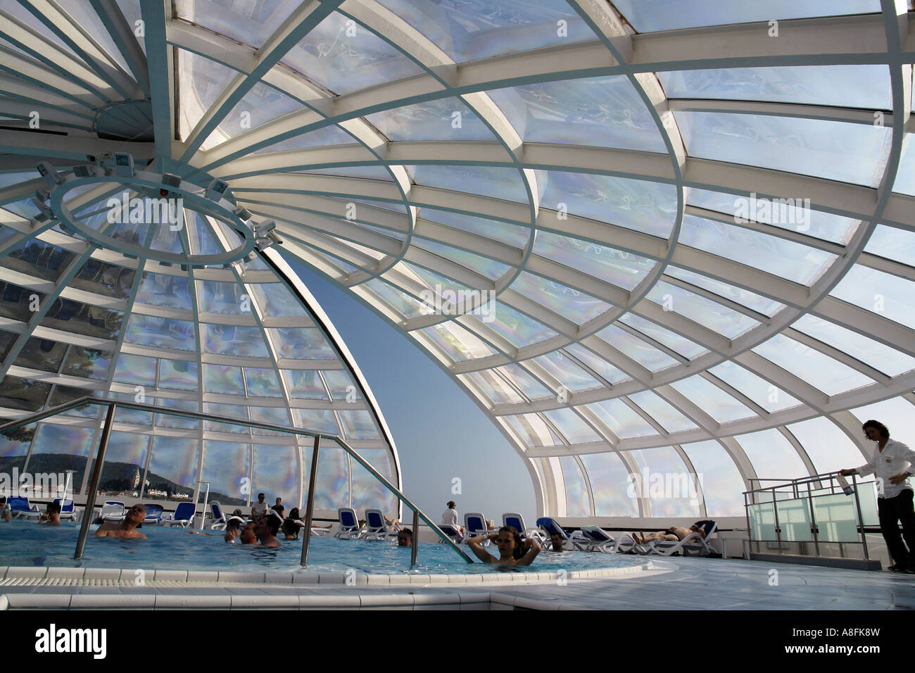 Azalea Hotel piscina esterna in Primosten Adria Dalmazia Croazia Foto Stock
