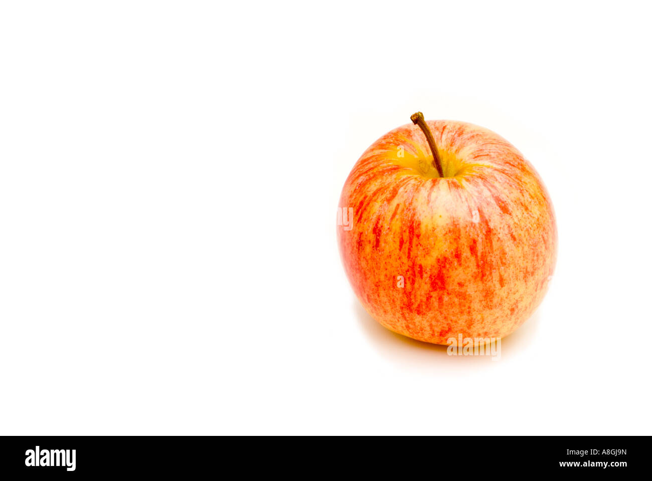 Royal Gala apple isolato su bianco alimentare il concetto di frutta. Foto Stock