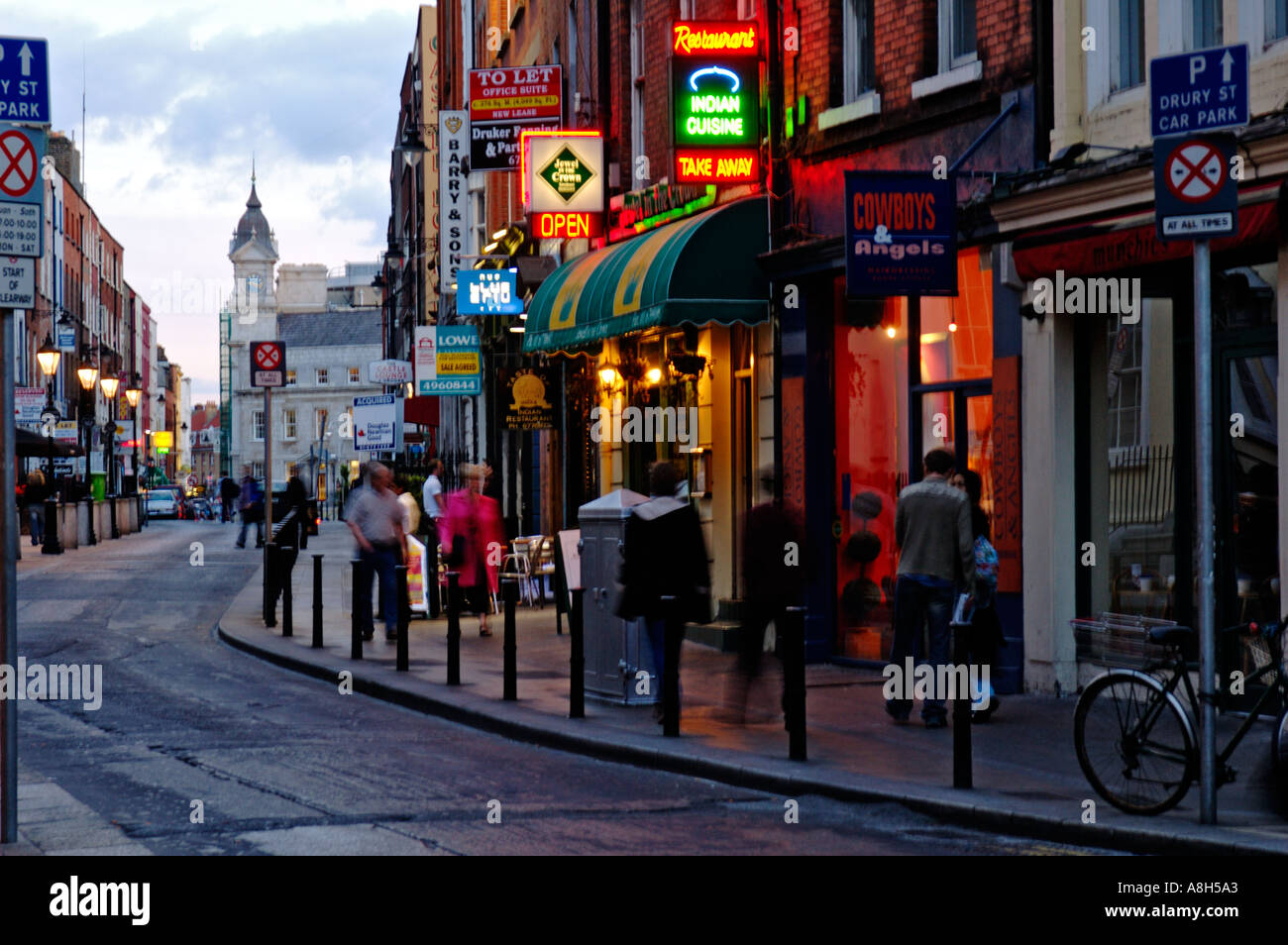 Irlanda, Dublino, scena di strada di notte Foto Stock